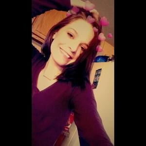 Meet your Posher, Kenzie